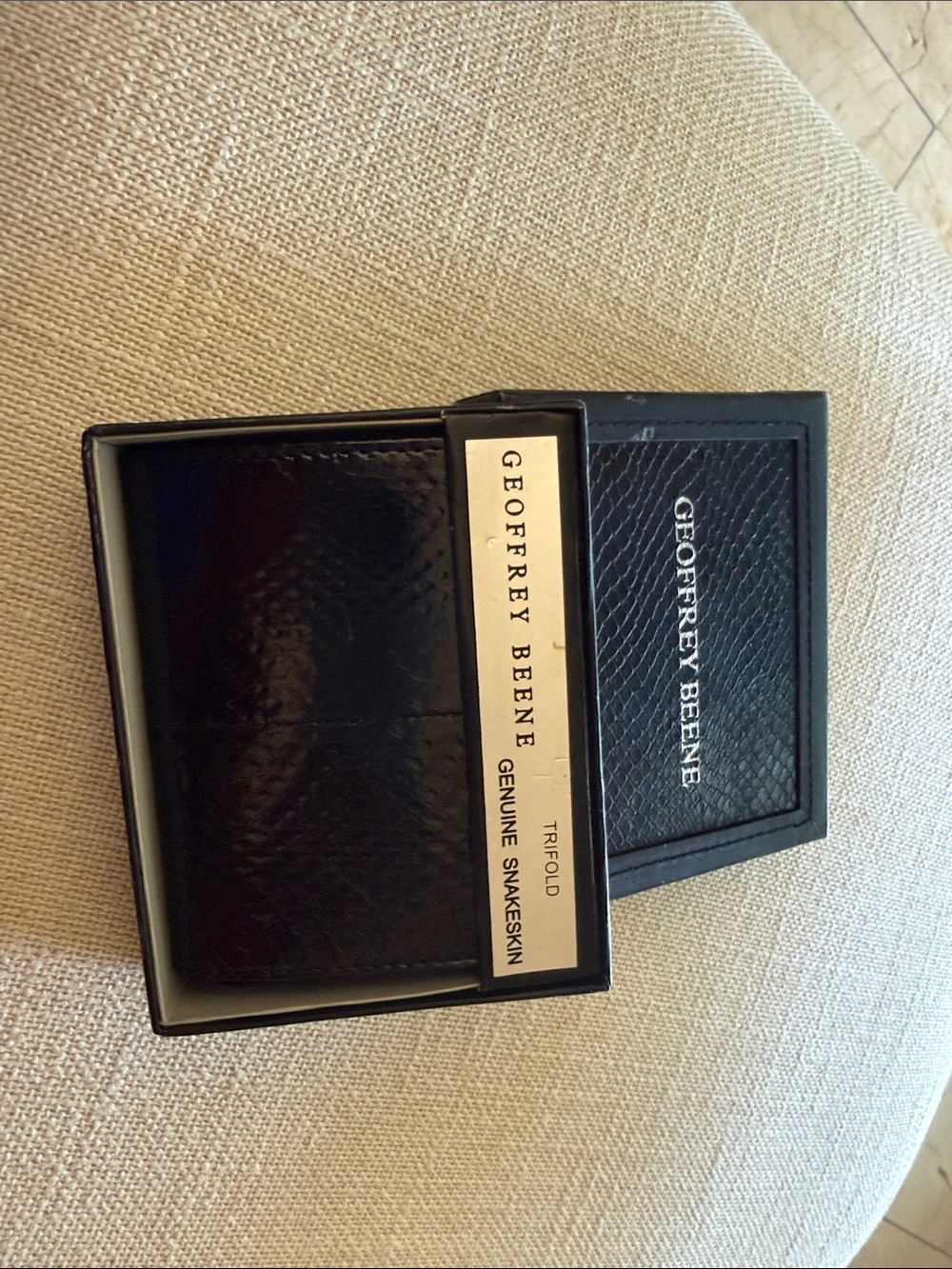 Geoffrey Beene Black Snakeskin Trifold Card Holder